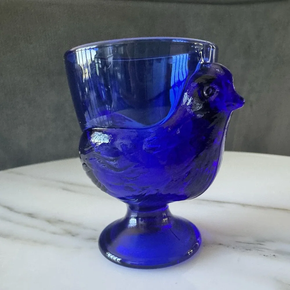 Vintage COBALT BLUE chicken shaped FOOTED EGG CUP ~ Arcaroc France  2.75